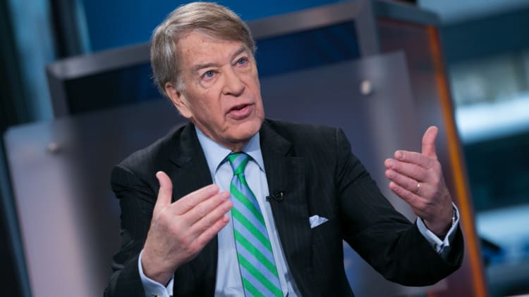 Trump isn't helping himself by attacking Powell, says Evercore's Roger Altman