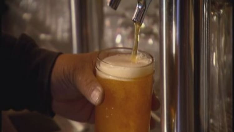 Craft beer CEO sues, then says sorry