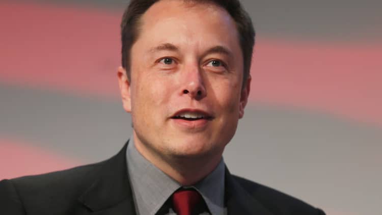 Elon Musk: Can't have people driving 2-ton death machines
