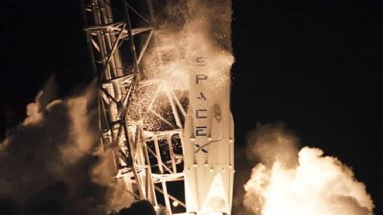 Close but no cigar? Musk shares rocket crash images