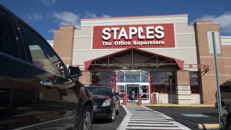Sycamore deal values Staples at $6.9 billion