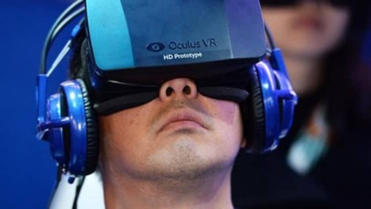 Peering into the future of virtual reality