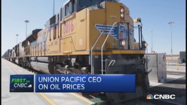 Union Pacific CEO: Playing low oil carefully