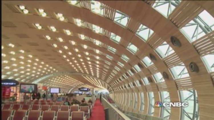 Green energy takes off in French airports