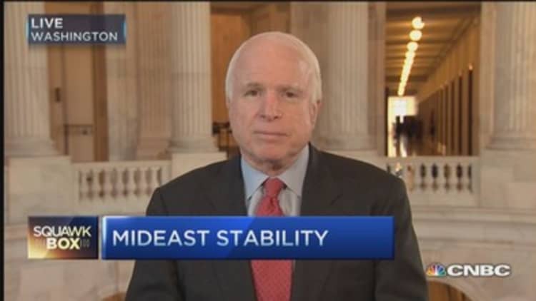 Sen. McCain: Arm free Syrian army