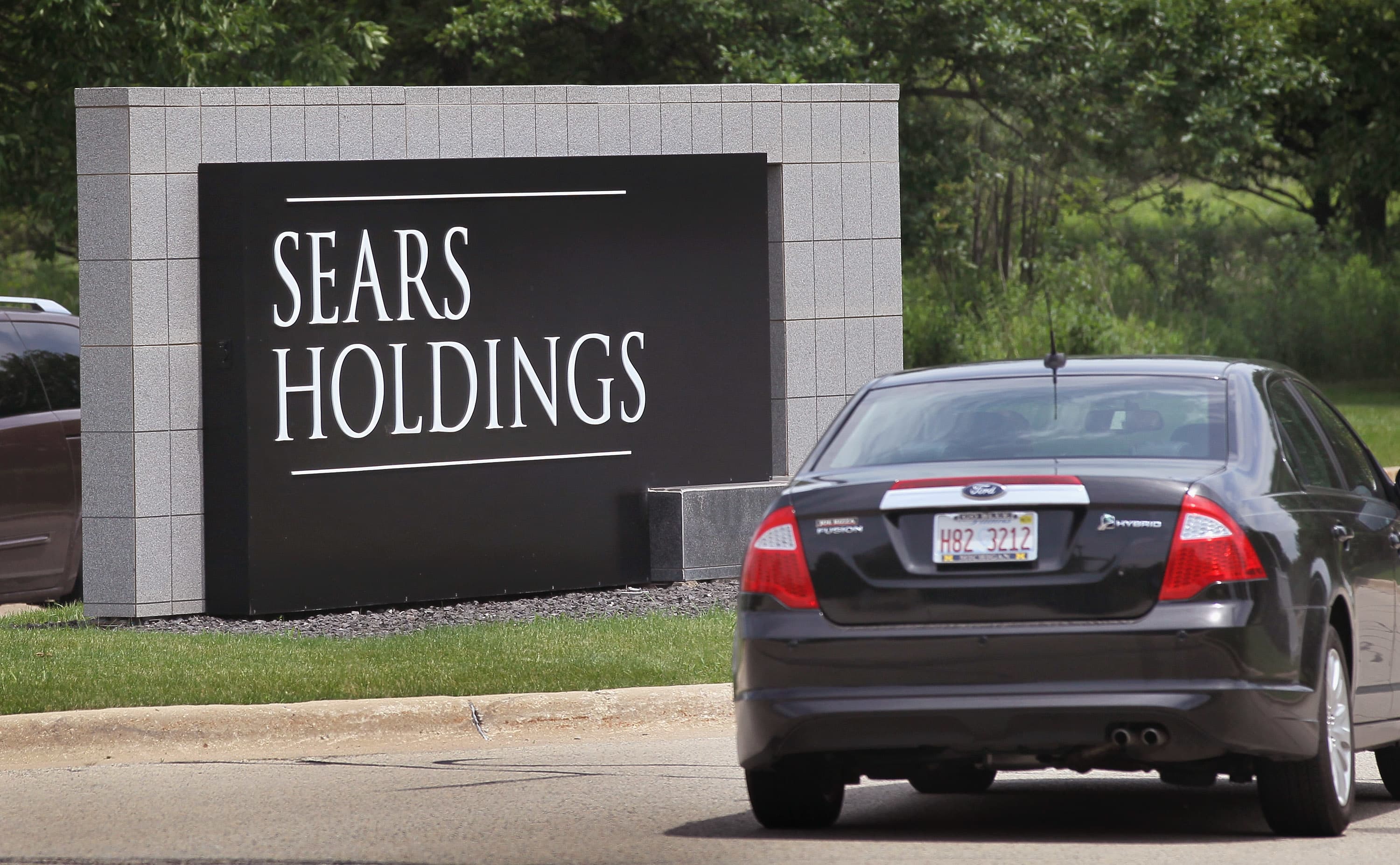 Sears to sell or redevelop its massive corporate office in Chicago