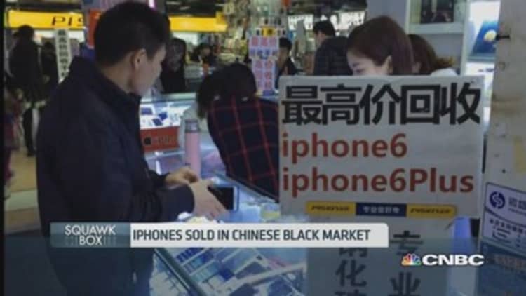 China's booming iPhone black market