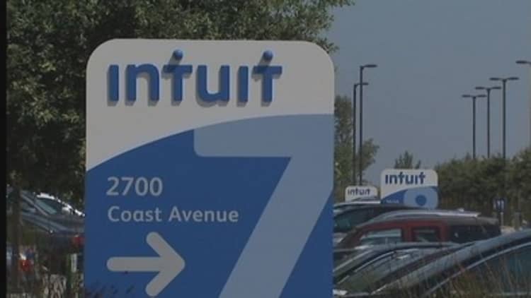 Intuit halts state filings on fraud concerns
