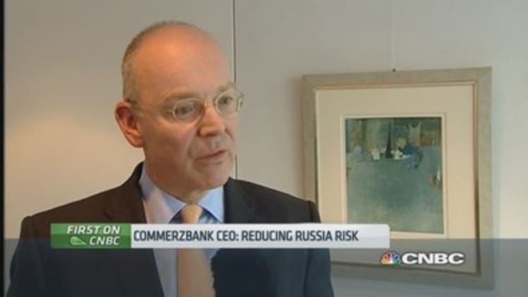 Commerzbank CEO: Reducing risk in Russia