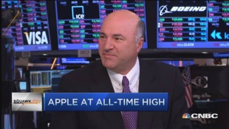 O'Leary: Selling into Apple strength