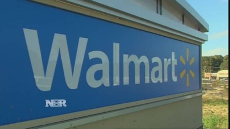 Walmart hikes wages 