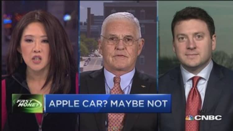 Apple car an enormous capital commit: Lutz