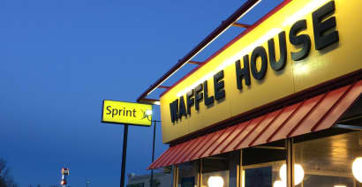 Why people are looking to Waffle House as Hurricane Ian makes landfall again