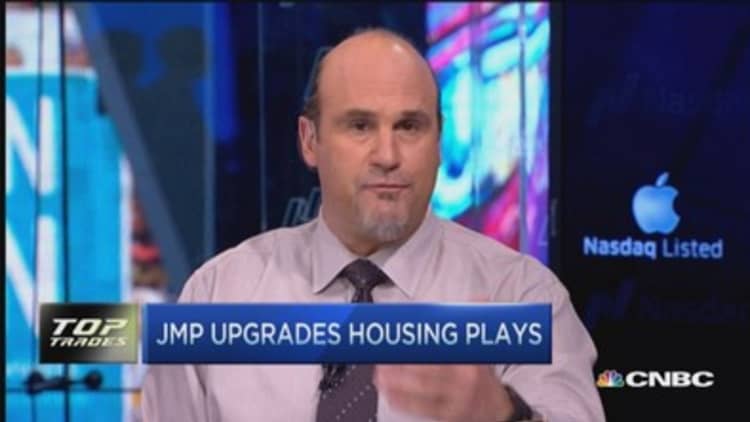 JMP upgrades housing plays