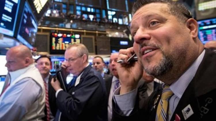 Wall Street poised to continue back-and-forth action