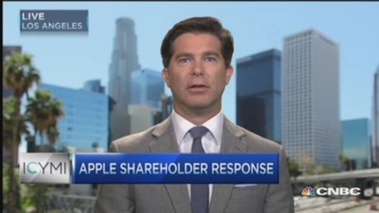 Apple lover says Cook won't buy Tesla
