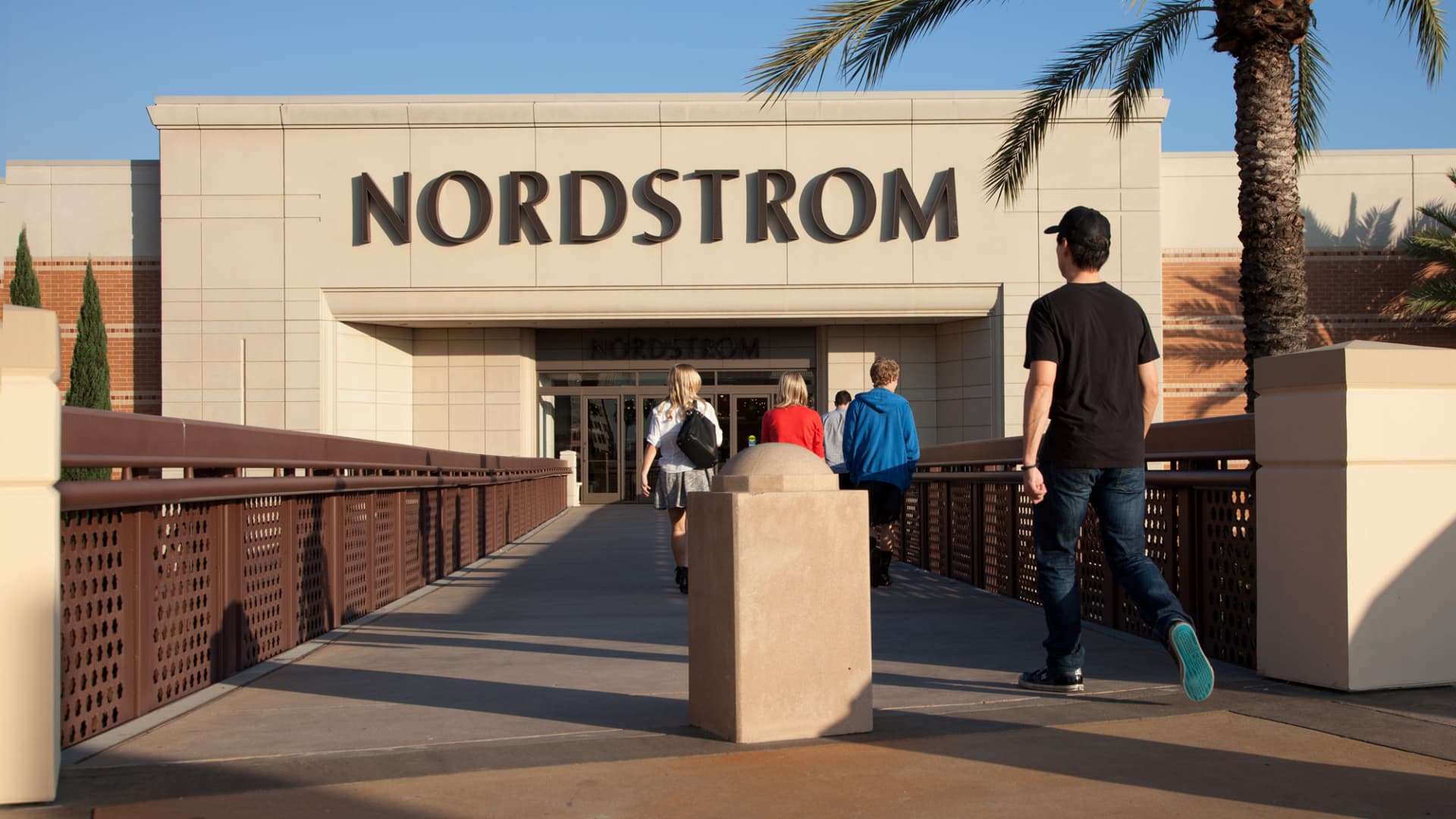 Stocks making the biggest moves after hours: Nordstrom, Autodesk and more