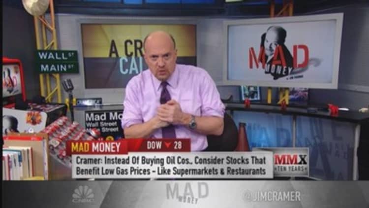 A crude call? Cramer talks oil 'collapse' 