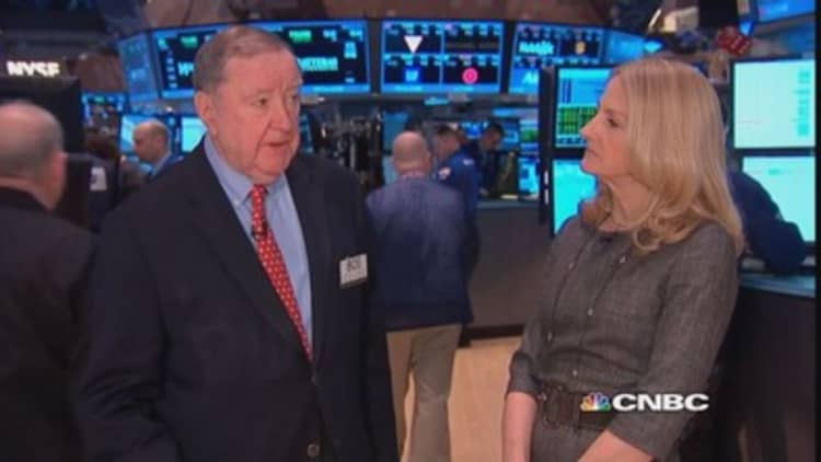 Cashin says: Stick with it and buy the dips