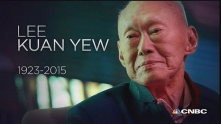Lee Kuan Yew dies at age 91