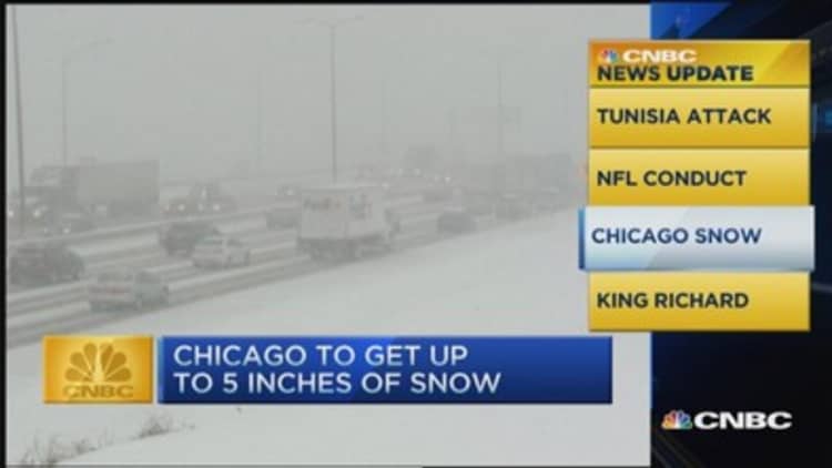 CNBC update: Snow hits Chicago ...again