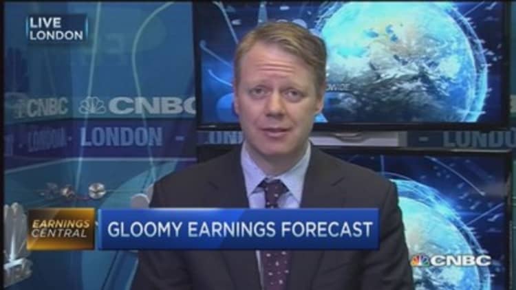 Gloomy forecast for next quarter EPS