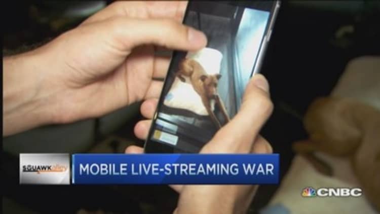 Live-streaming wars: Meerkat vs. Periscope