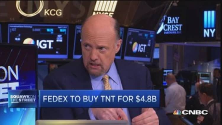 Cramer: FedEx-TNT deal is 'fabulous'  