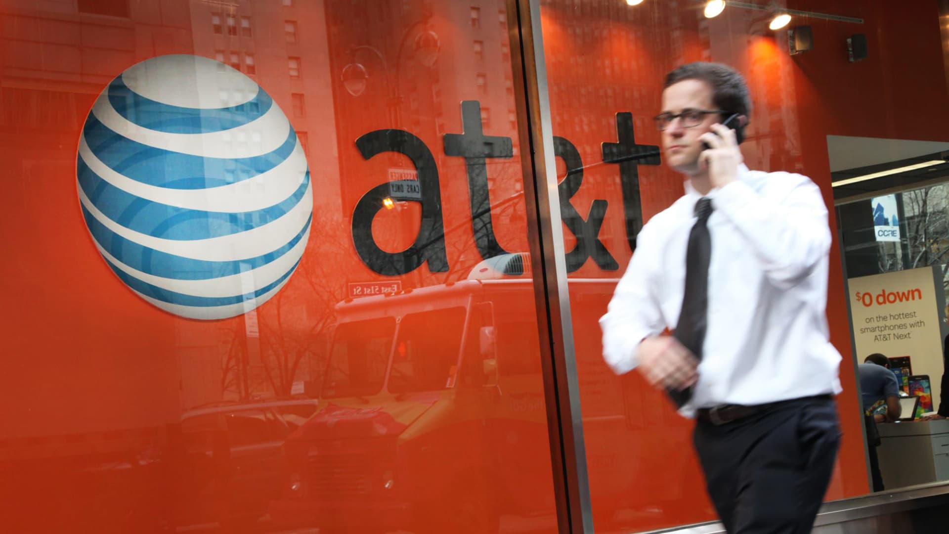 AT&T data breaches revealed 280K US customers exposed