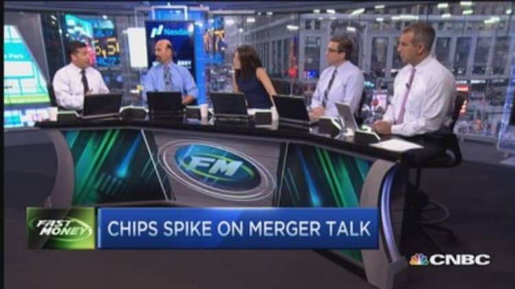 Merger talk boosts chipmakers 