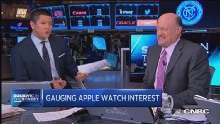 Cramer: Apple Watch pre-orders mean success