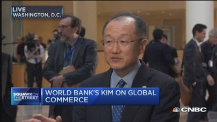World Bank: Low oil hits commodity prices