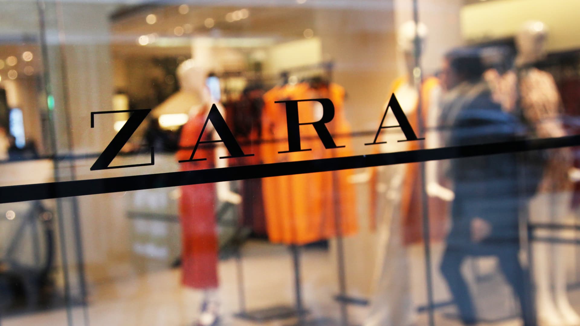Zara pulls advert from web site front page after Gaza boycott phone calls
