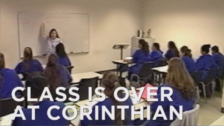 Corinthian closes its schools