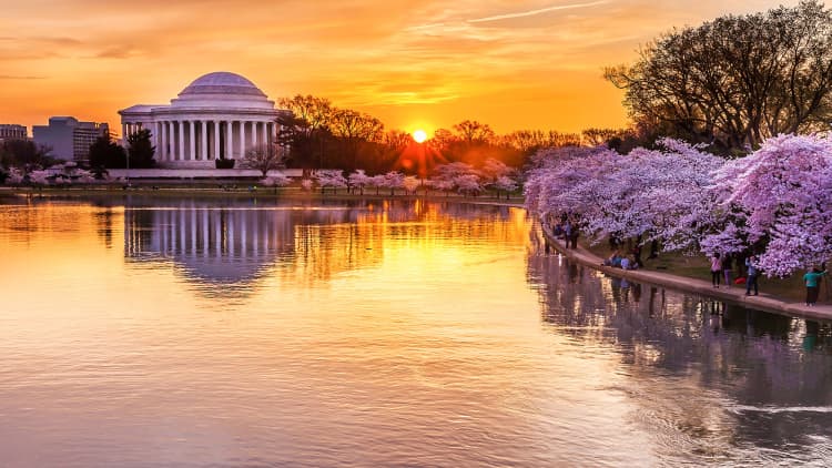 Washington monuments in danger of flooding including Jefferson Memorial, FDR, MLK