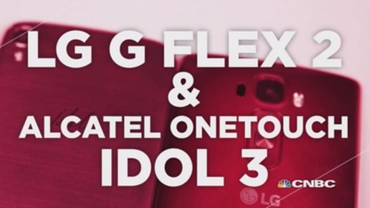 LG G Flex 2 and Alcatel OneTouch Idol 3: Unboxed