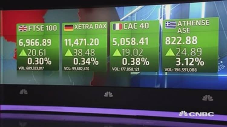 Europe shares end mixed amid euro strength