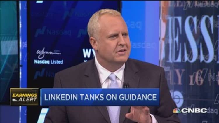 LinkedIn tanks on guidance 