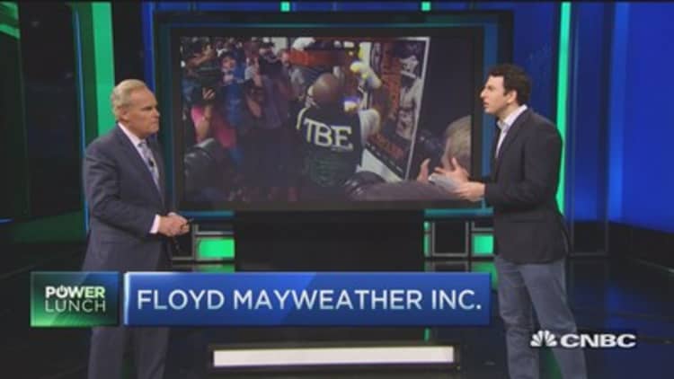 Floyd Mayweather Has $123 Million Bank Account