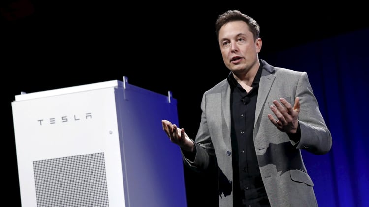 Tesla Powerwall sold out well into next year