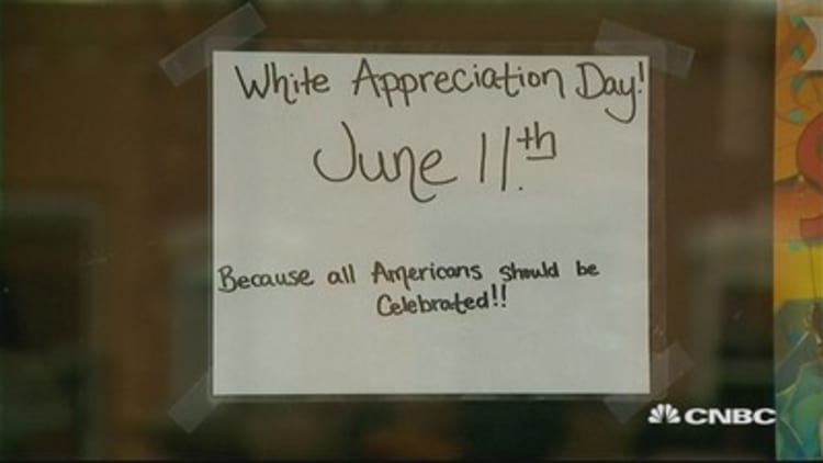 BBQ restaurant plans 'White Appreciation Day'