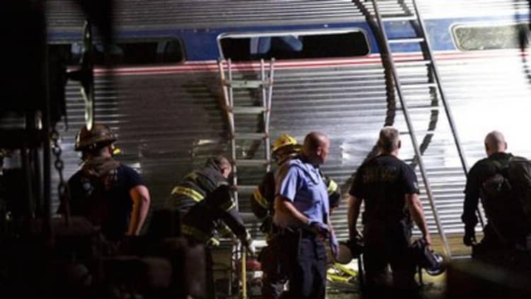Philadelphia Amtrak crash kills 5, injures dozens