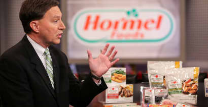 Smucker and Hormel fall after earnings miss in wake of Amazon-Whole Foods merger