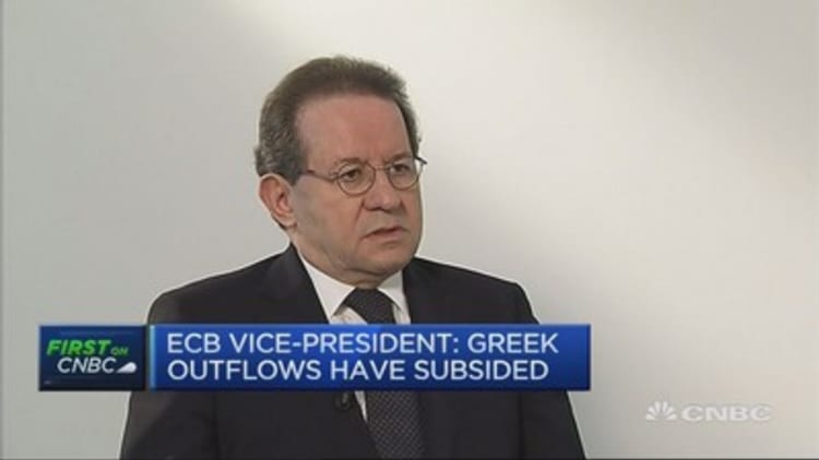 Expect 'turbulence' if no Greek deal: ECB 