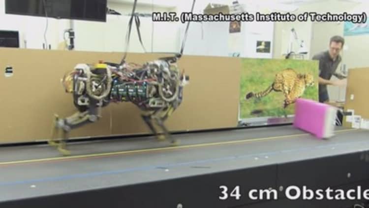 MIT robot hurdles obstacles on its own