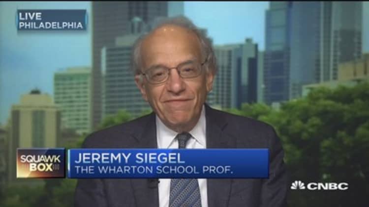Expect low rates for next 10 years: Jeremy Siegel
