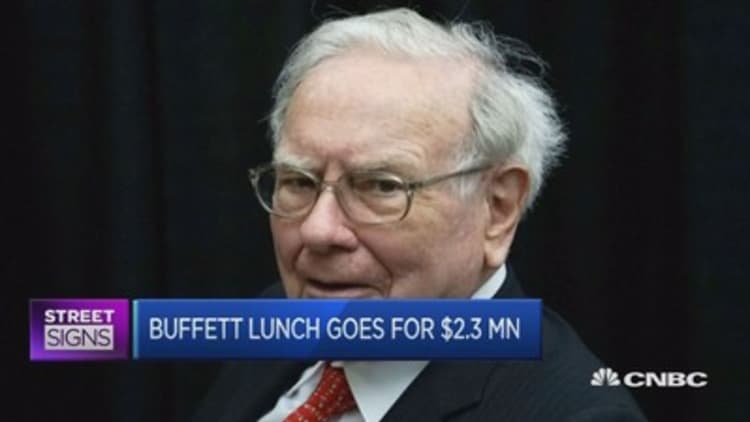 For $2.3M, this businessman gets to lunch with Buffett