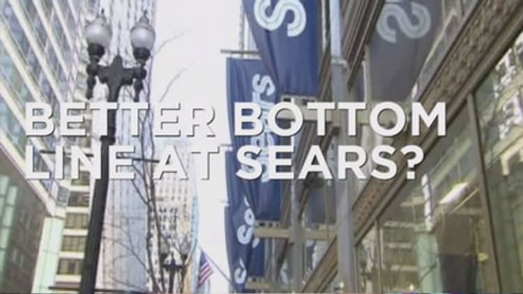 Sears cuts costs