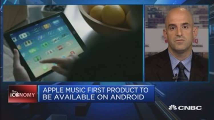 Apple music: Just catching up on competitors? 
