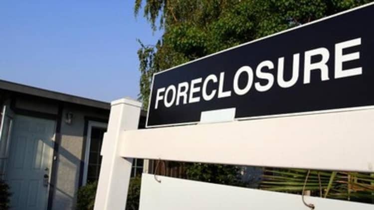 Rise of the zombie foreclosures